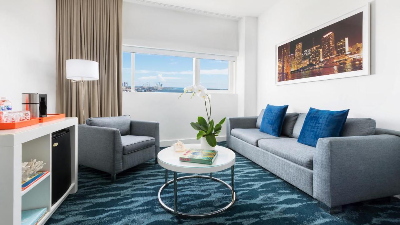 Playful Bayview Suite,1122394755:JPEG