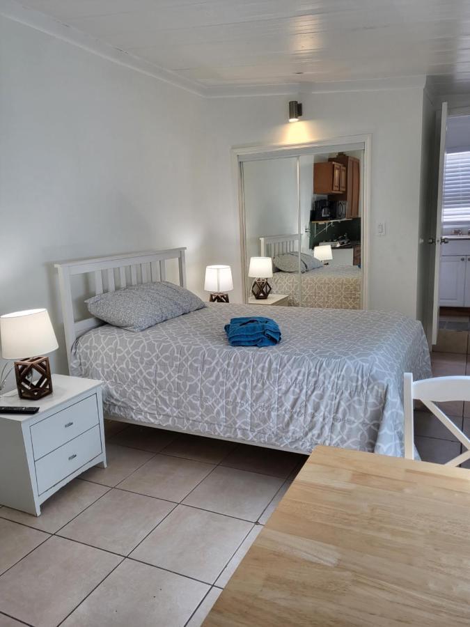 One-Bedroom Apartment,1524142492:JPEG