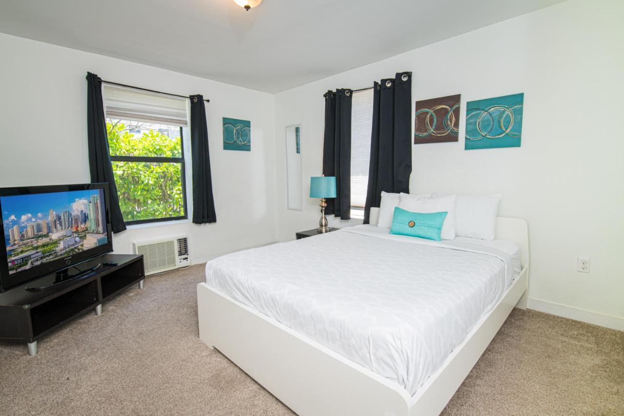 One-Bedroom Apartment,1293732805:JPEG