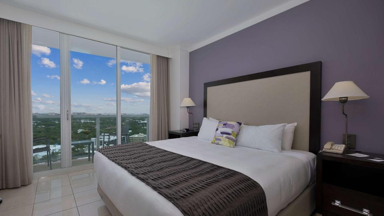 King Room with City View and Balcony,1307426632:JPEG