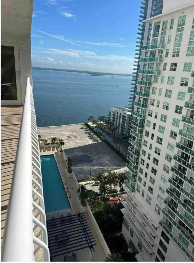 Apartamento con vistas a la piscina