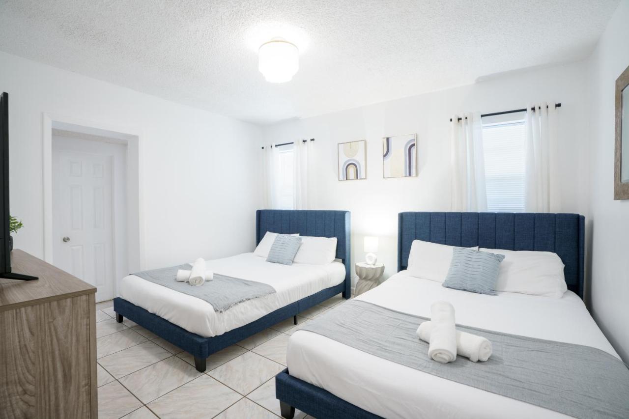 Three-Bedroom Apartment,1415247348:JPEG