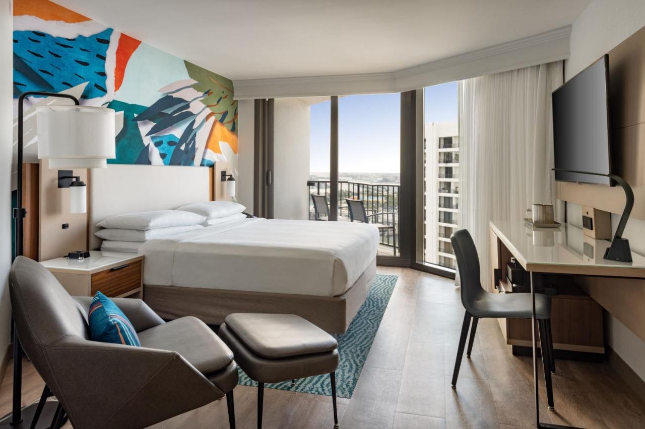 King Room City View Balcony