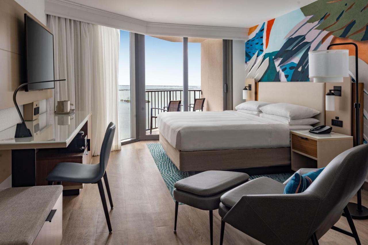King Room Partial Bay View