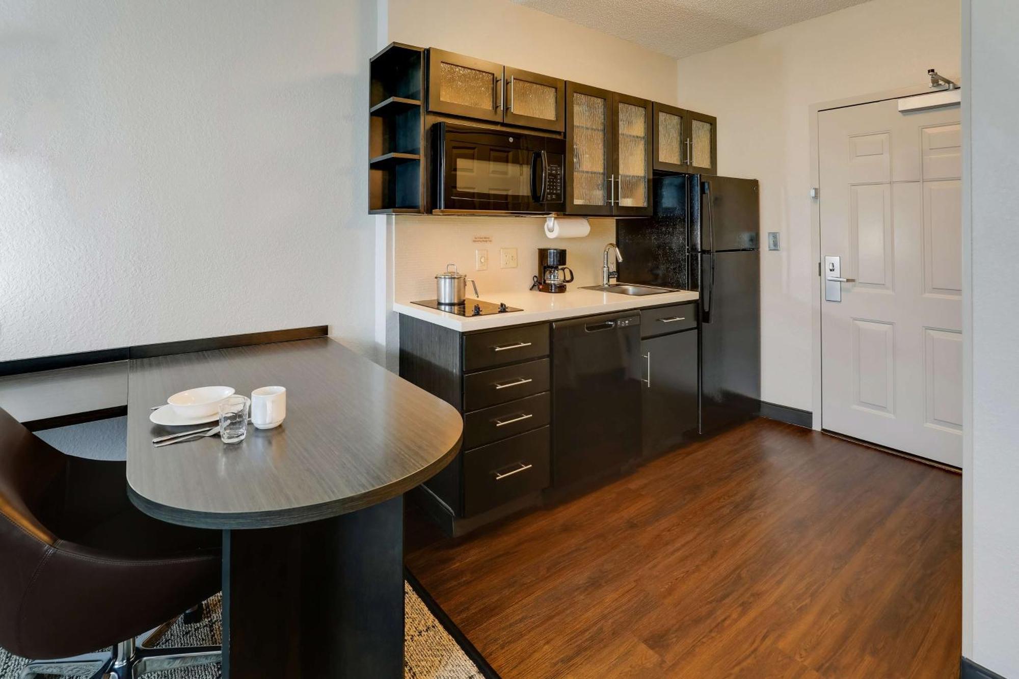 Queen Studio Suite