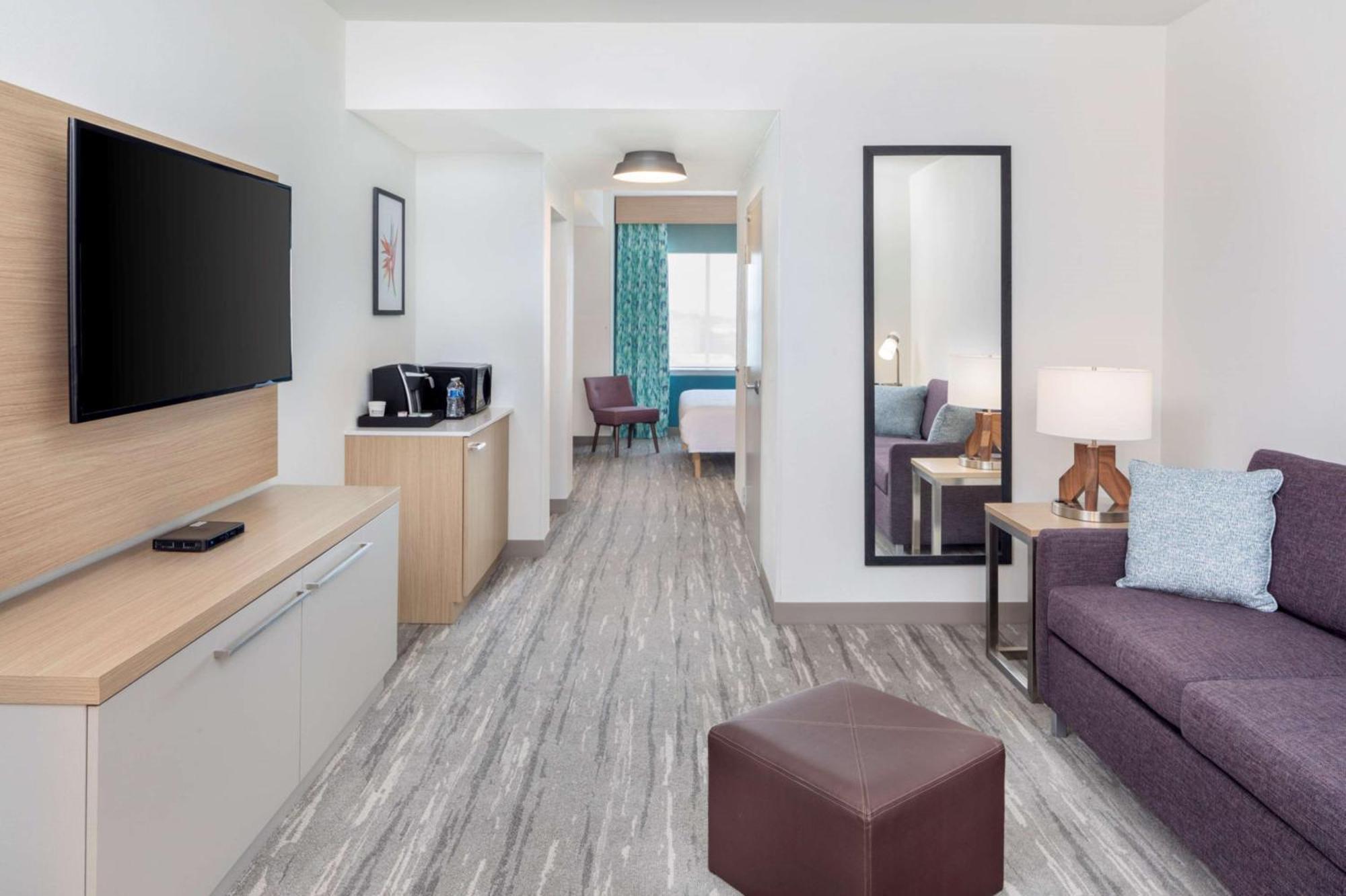 One-Bedroom King Suite,1543575196:JPEG