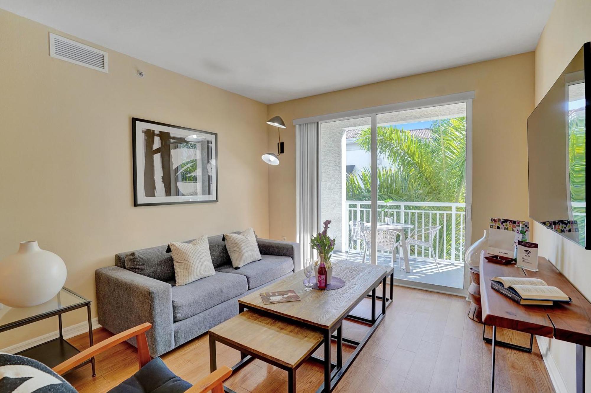 Two-Bedroom Apartment City View