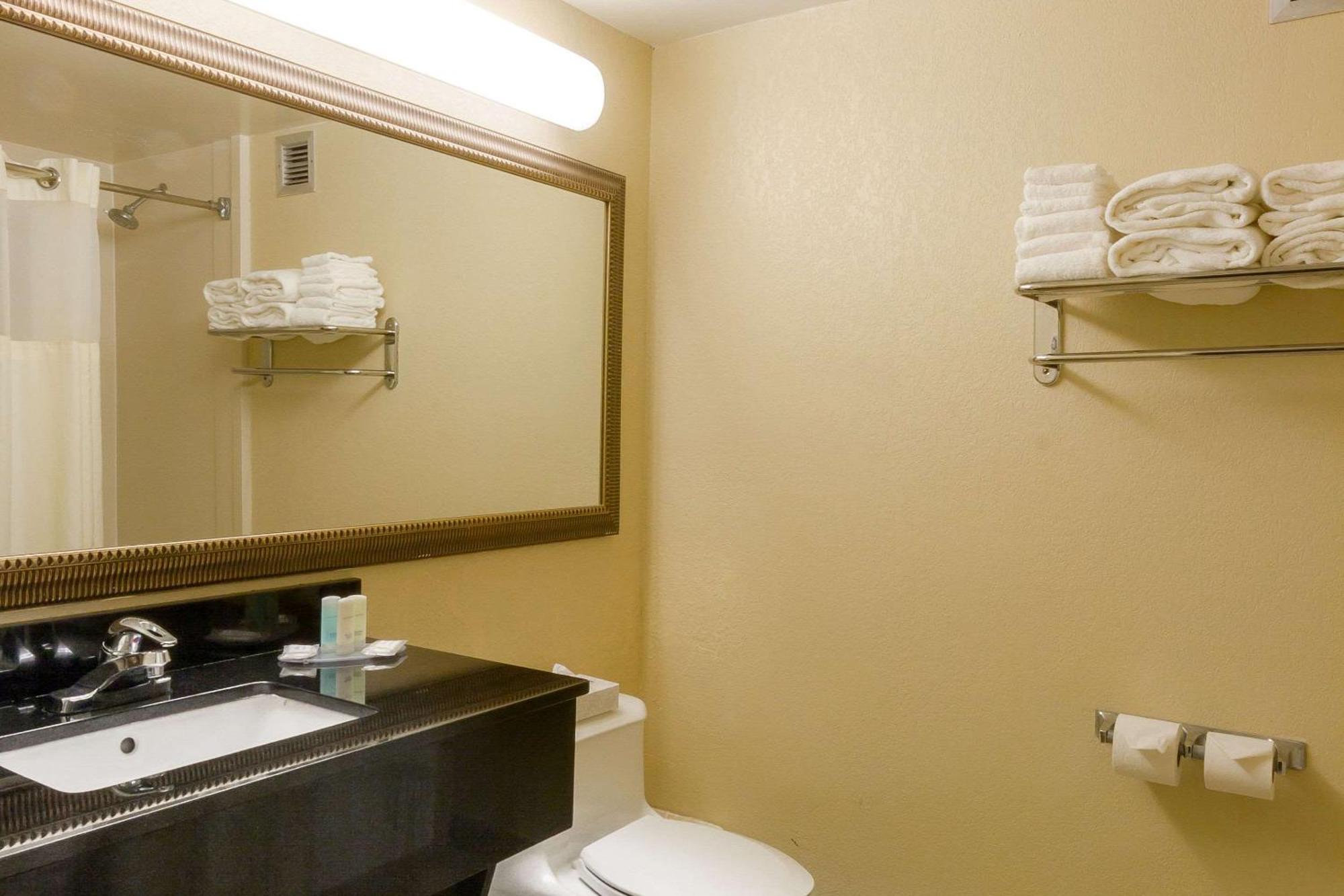Double Room Two Double Beds Non-Smoking