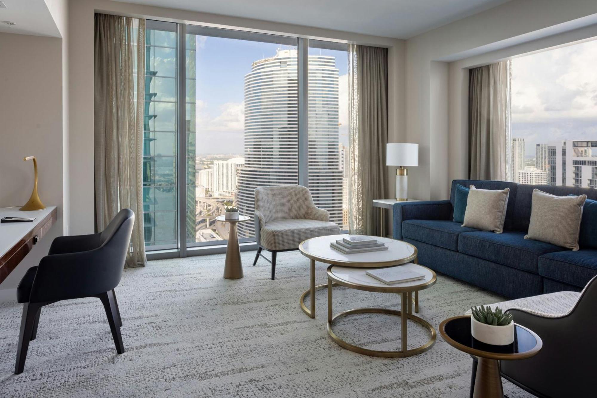 Junior Suite,1643153720:JPEG