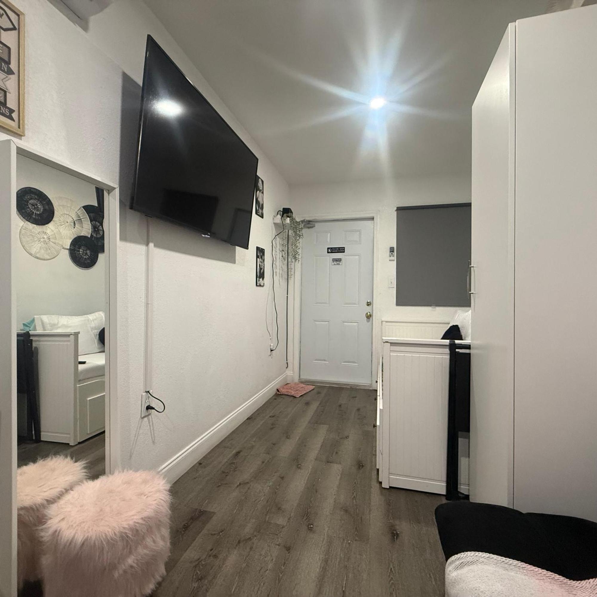 Double Room Private Bathroom