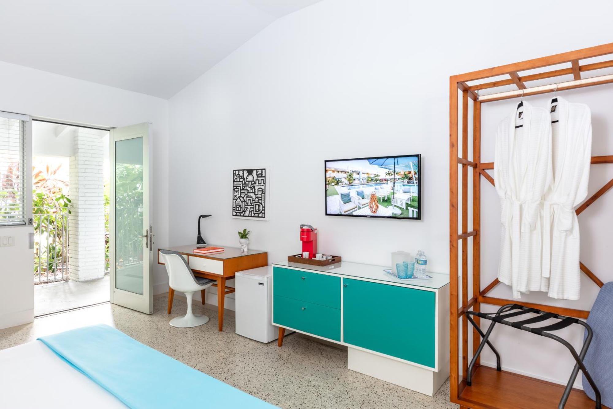 Deluxe King Suite