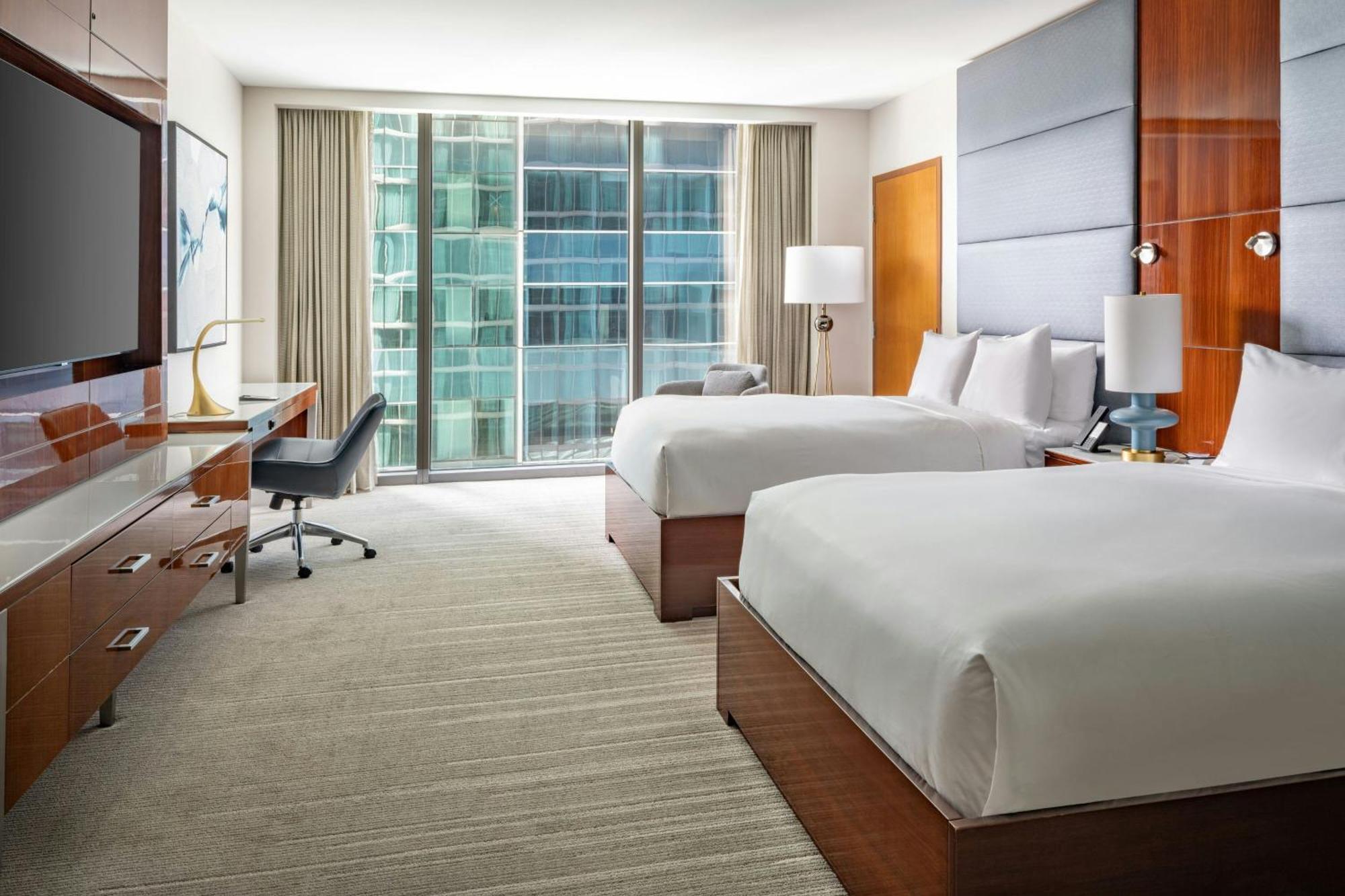 Deluxe Guest room 2 Double City view