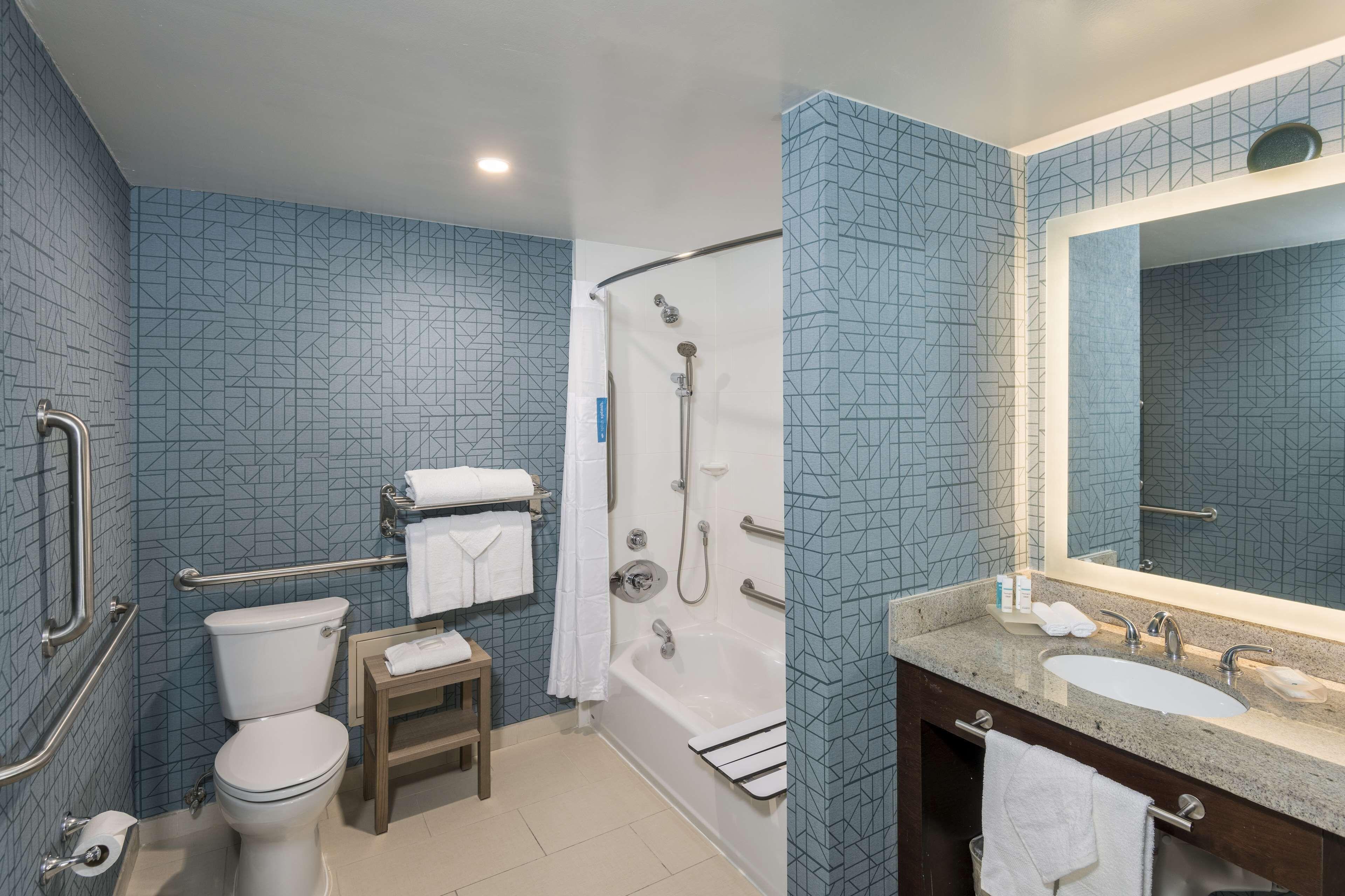King Suite Mobility Access or Non-Smoking