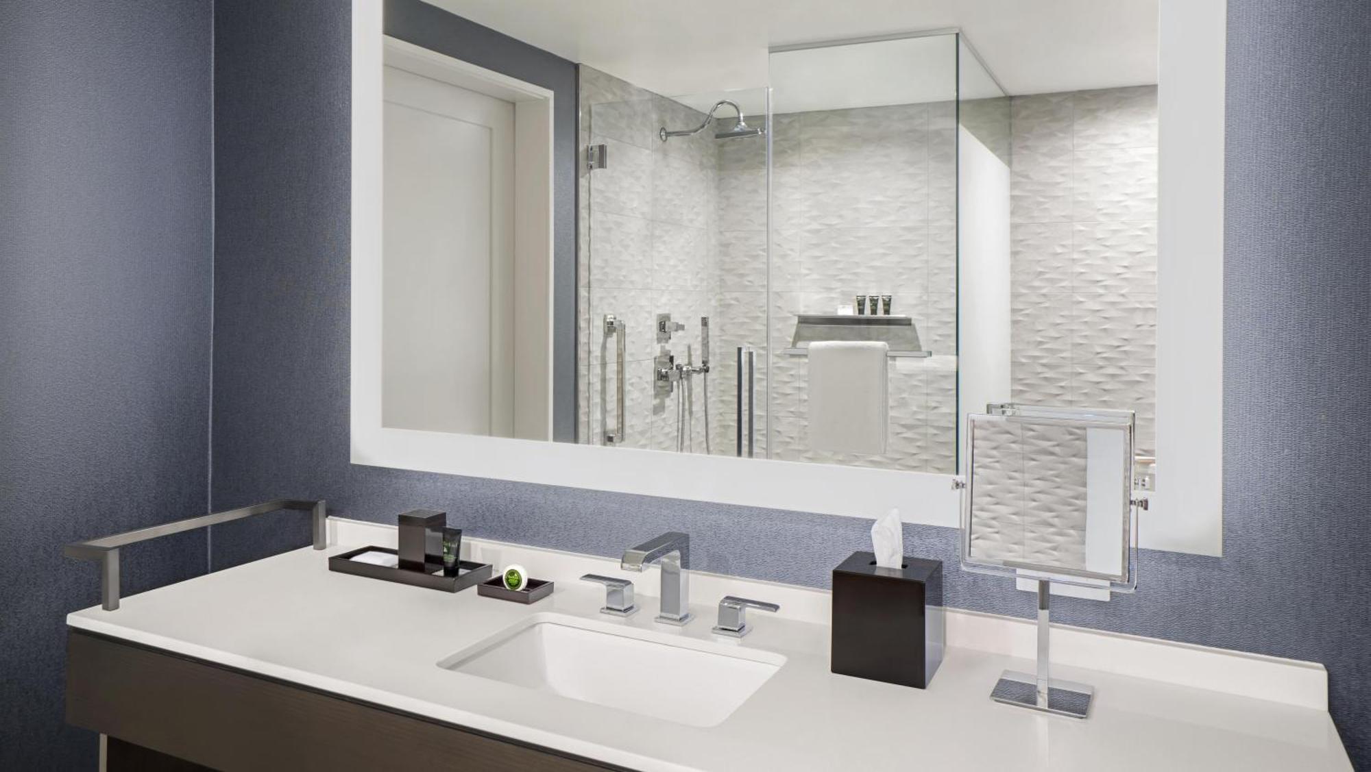 King Room Balcony Accessible Tub