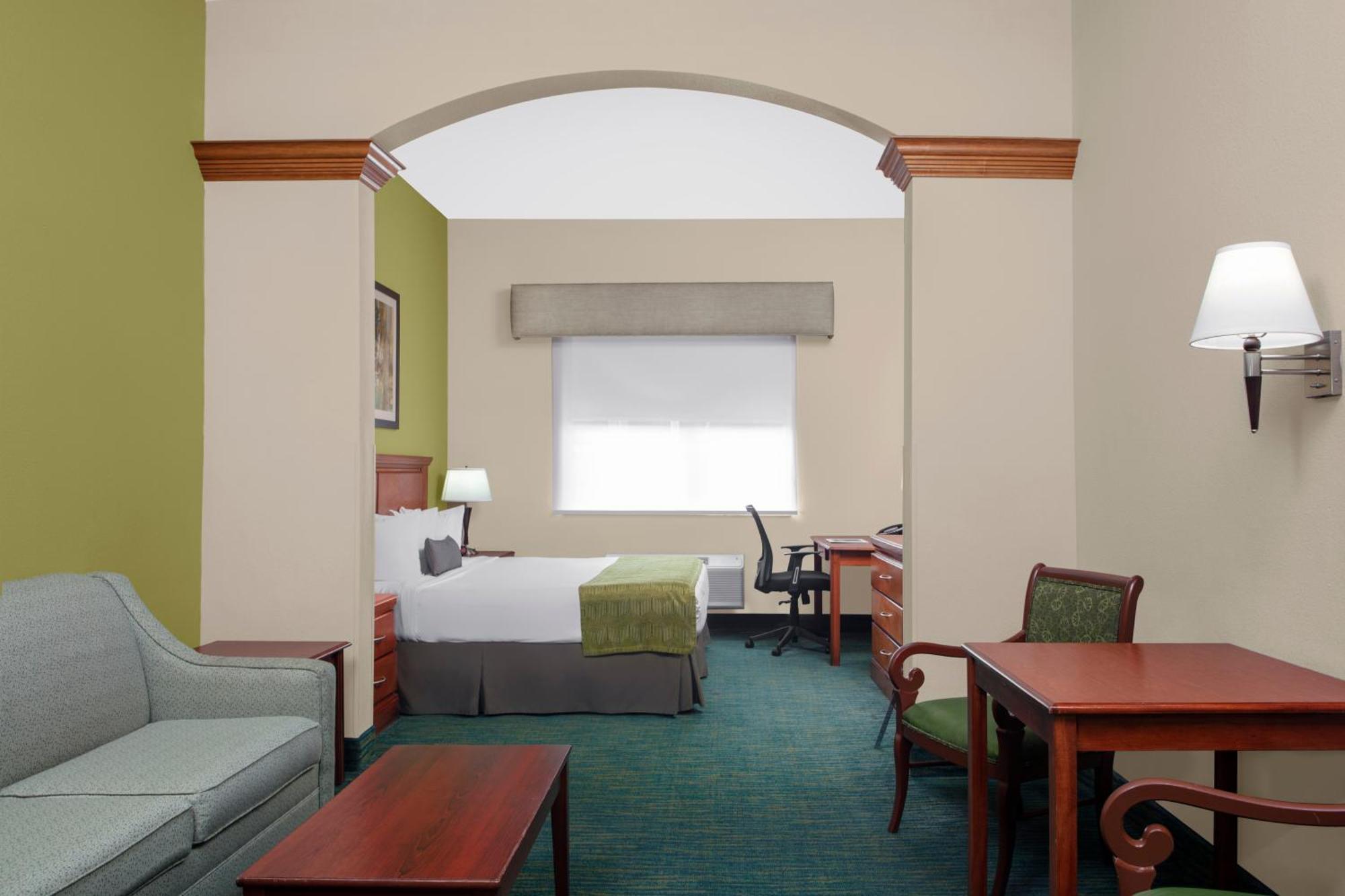 Suite met Kingsize Bed en Slaapbank - Rookvrij