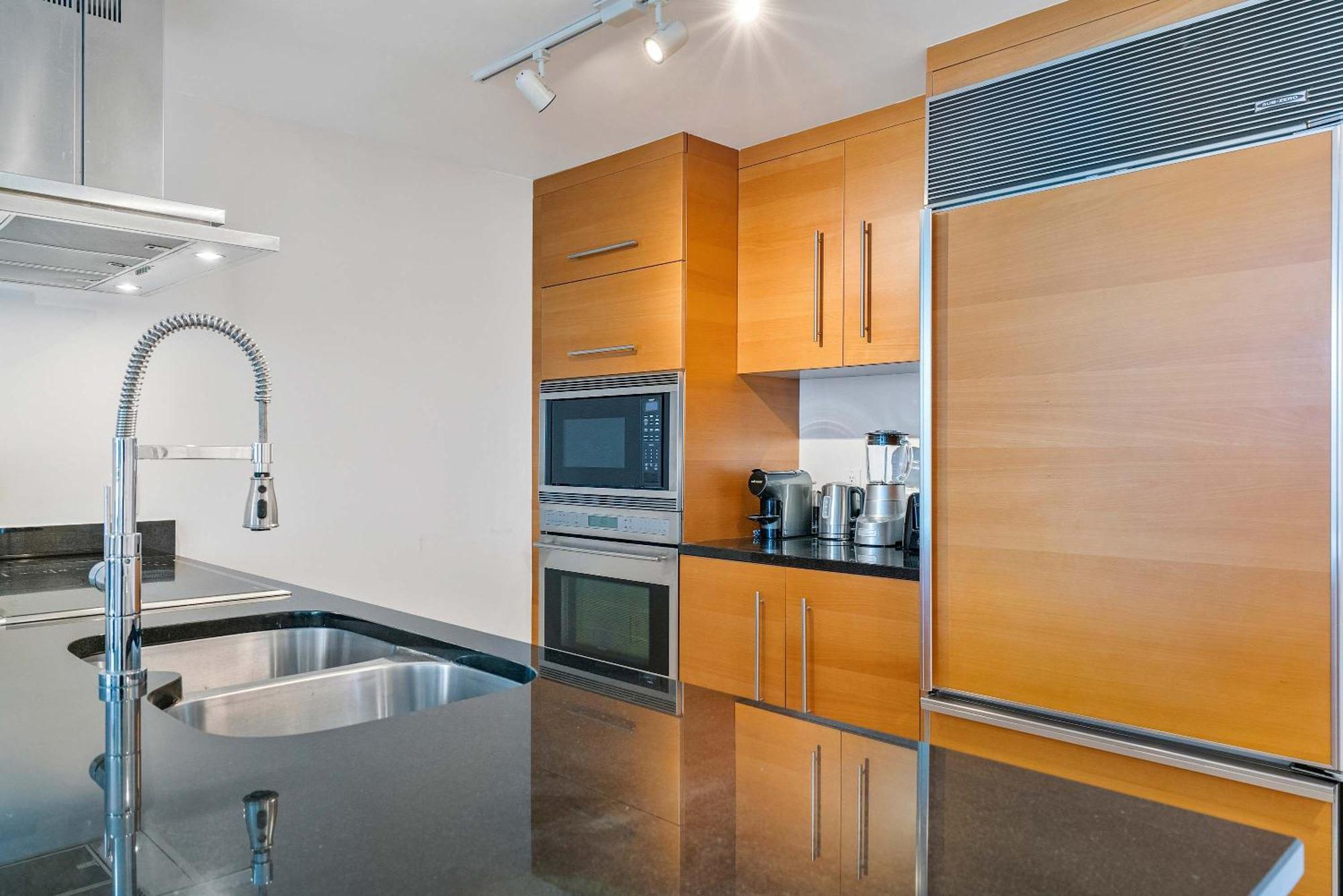 One-Bedroom Apartment River View