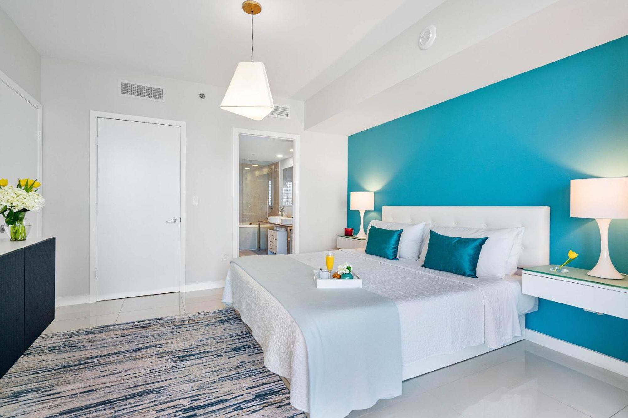 One-Bedroom Apartment River View