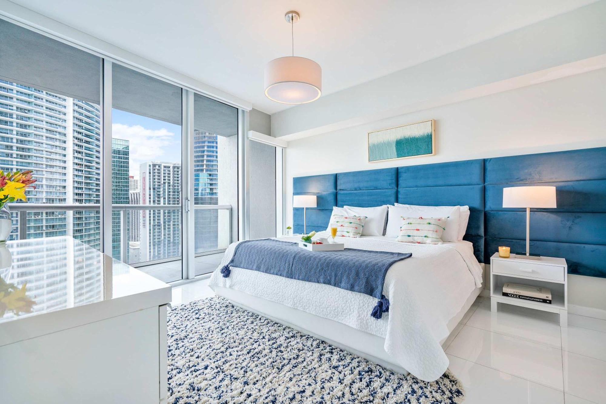One-Bedroom Apartment Sea Side
