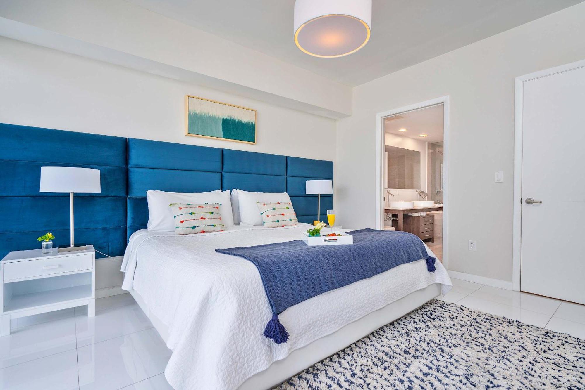 One-Bedroom Apartment Sea Side
