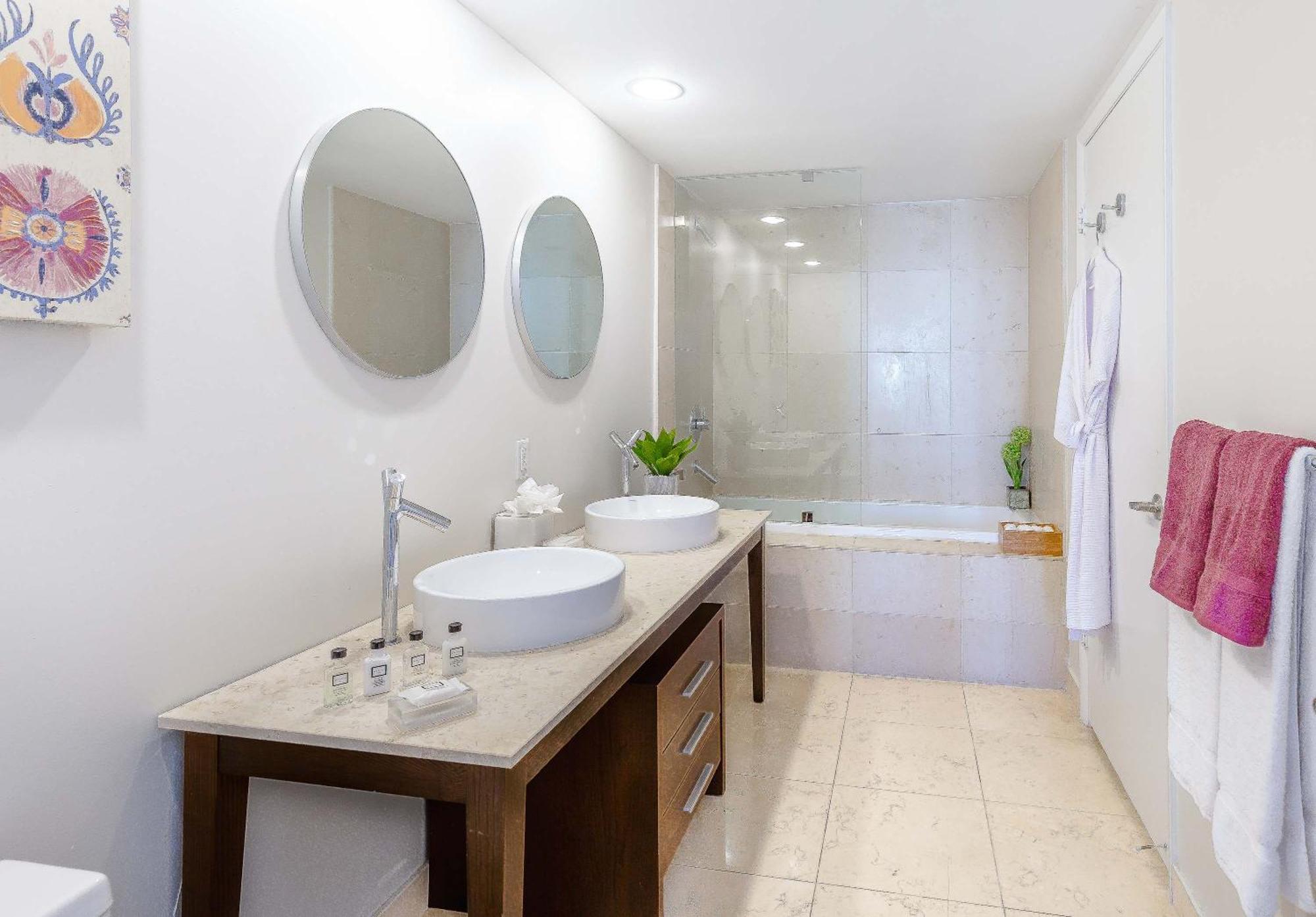 One-Bedroom Apartment Oceanfront
