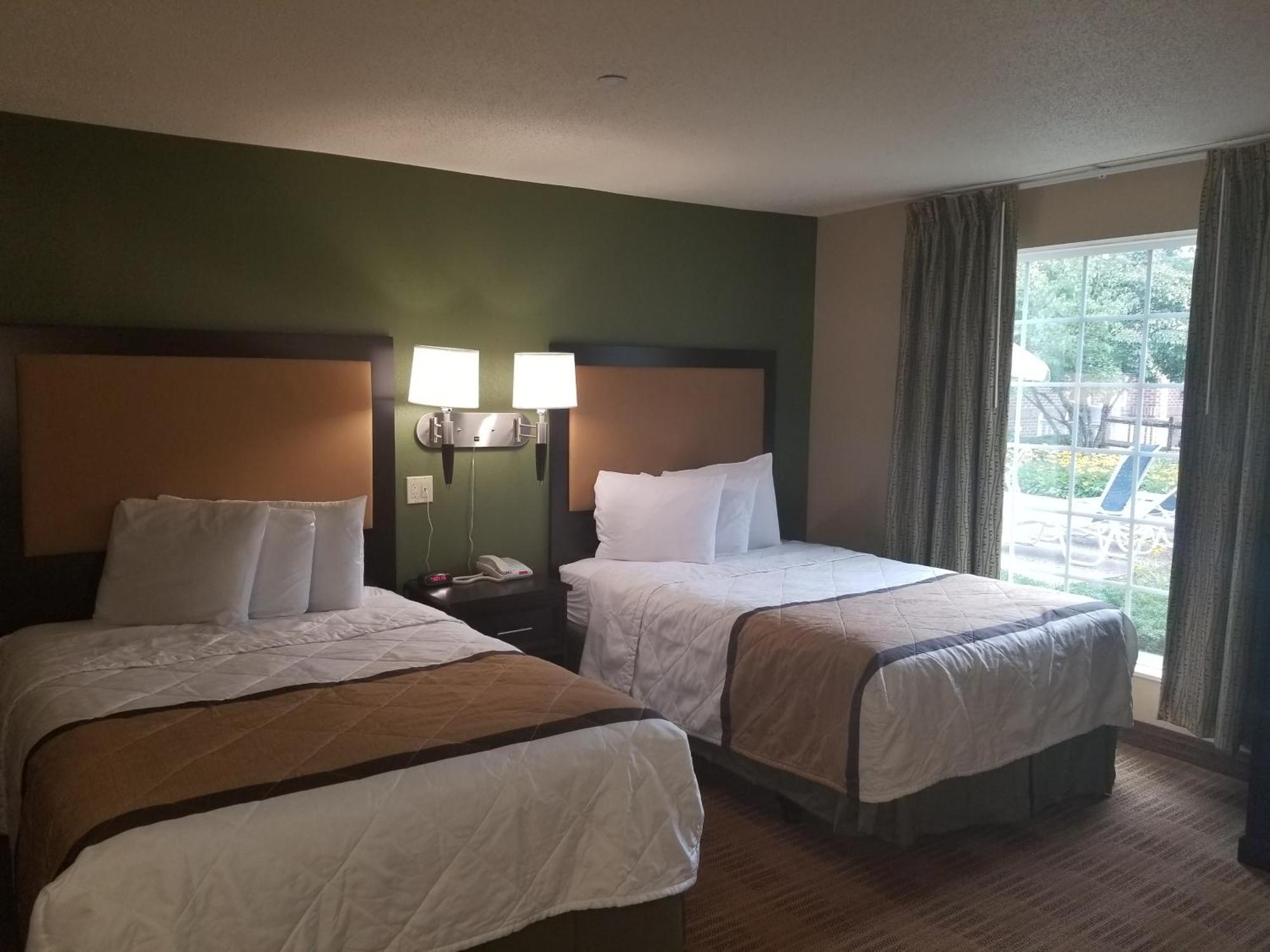 Deluxe Studio 2 Queen Beds Non-Smoking,651094788:JPEG