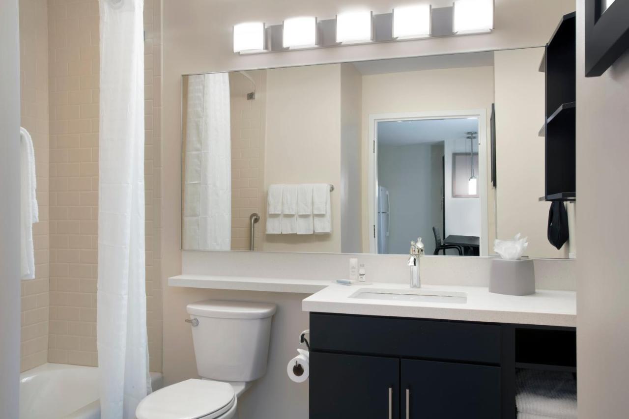 Studio Suite Two Queen Beds