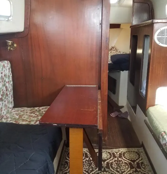 Classic Sailboat 30'-1
