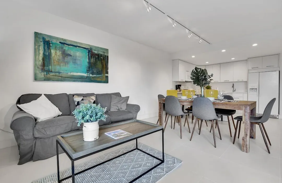 Newly Remodeled - Key Colony Apartment-1