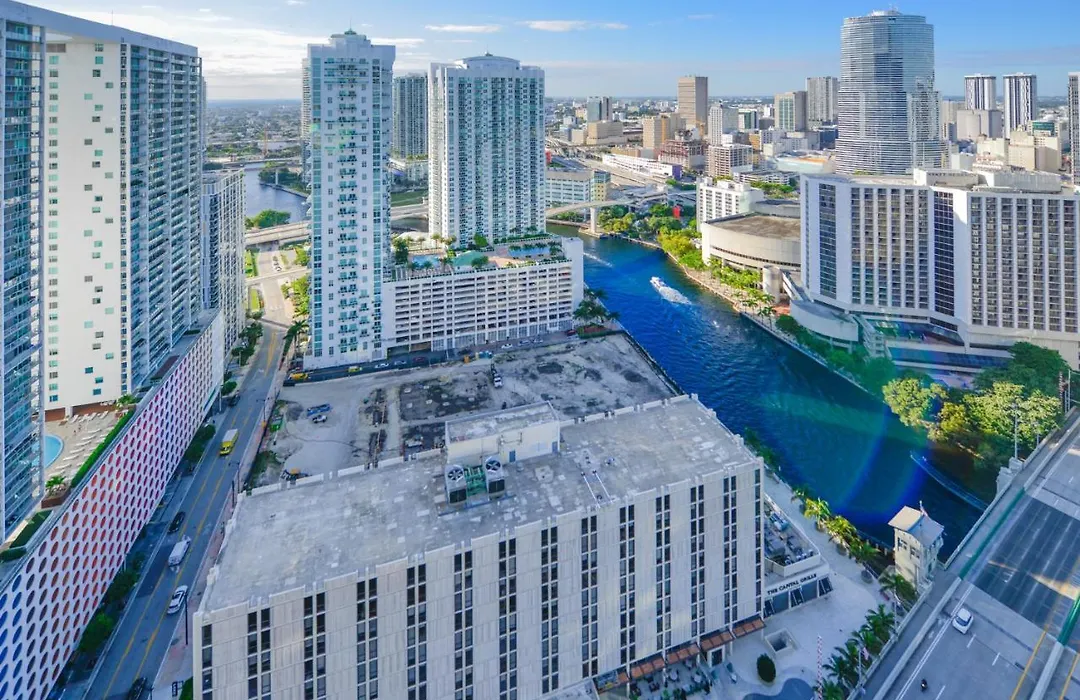 Luxury 1 Bedroom At The Icon-1