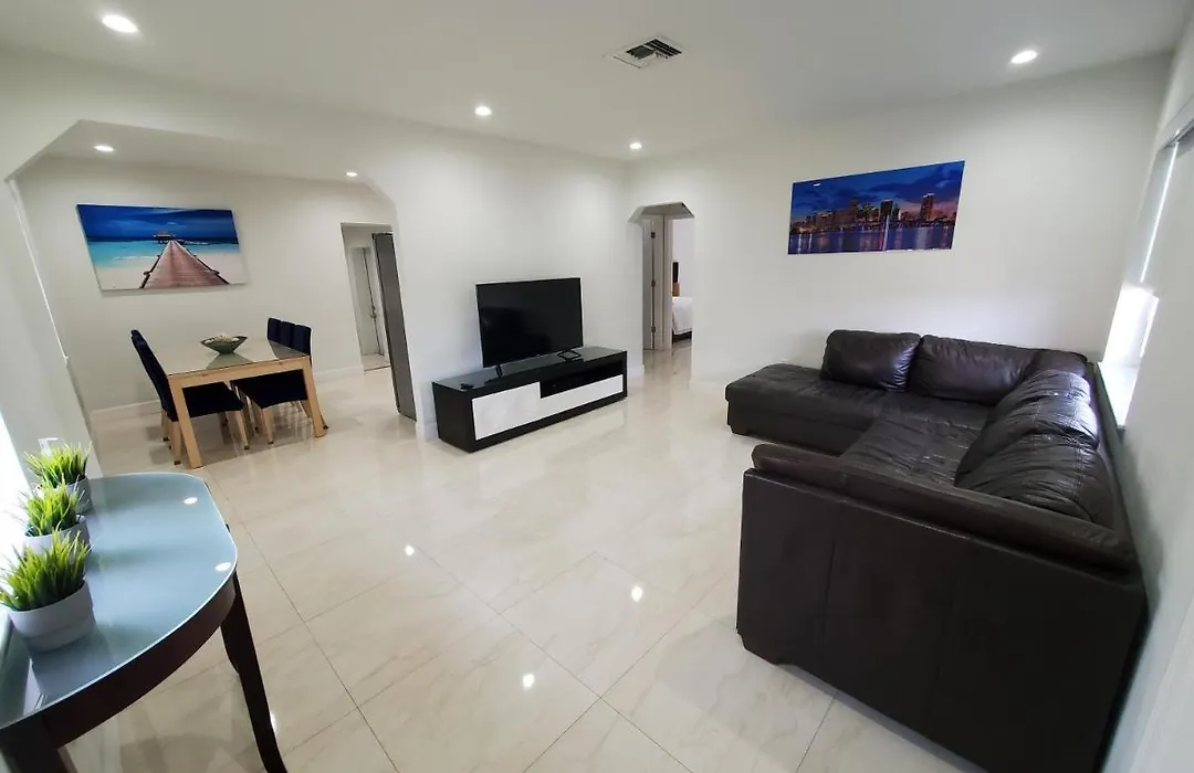 Miami-Airport Oasis Vip House-1