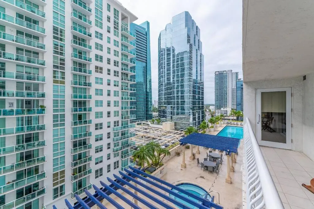 4Br Apt With Bay View At Brickell, Free Parking-1