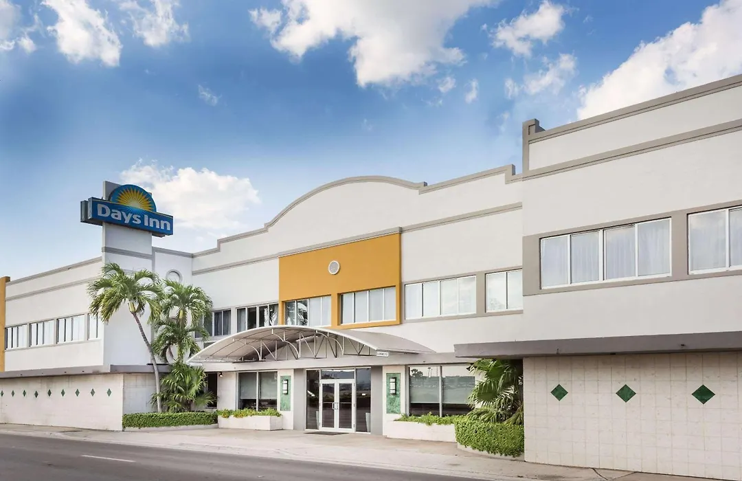 Days Inn By Wyndham Miami Airport North-1