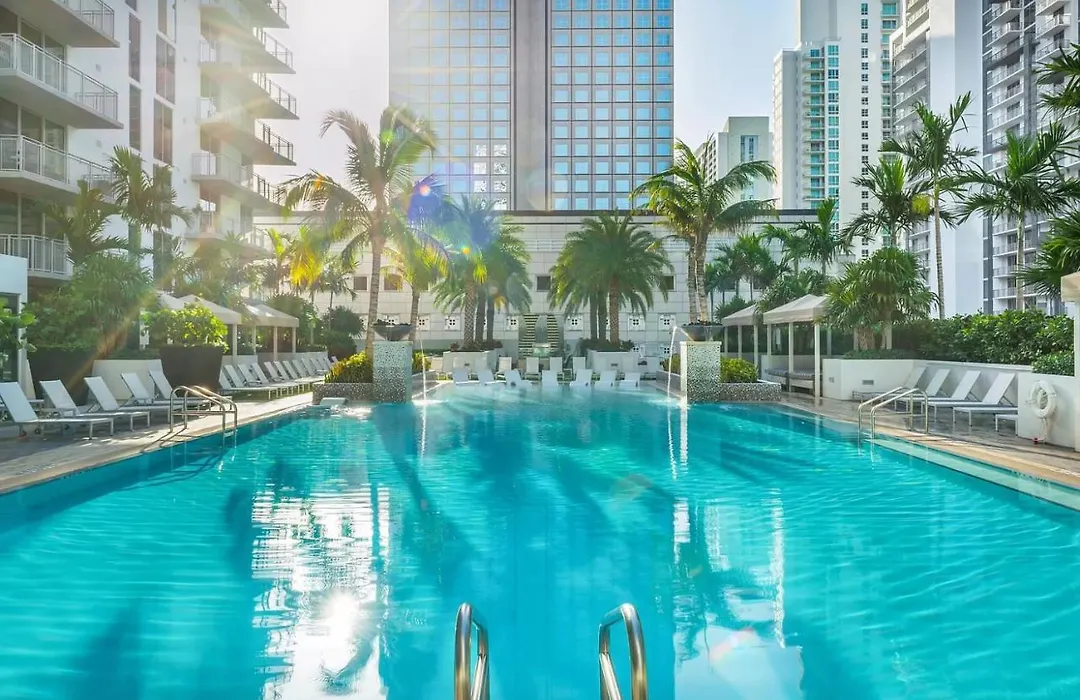 Beautiful Unit With A Stunning View-1