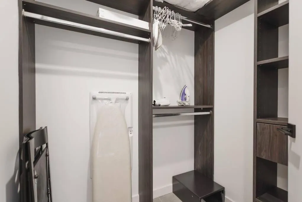 Wonderful Studio Apartment With Great Views And Pool-1