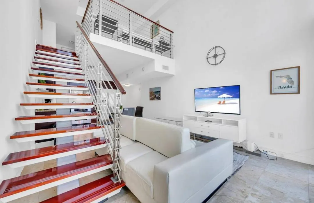 Amazing Loft Style 1 Bed With Water And City Views-1