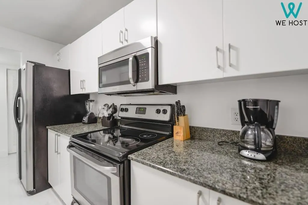 We Host- Awesome Penthouse Apt Brickell W-Pool-1
