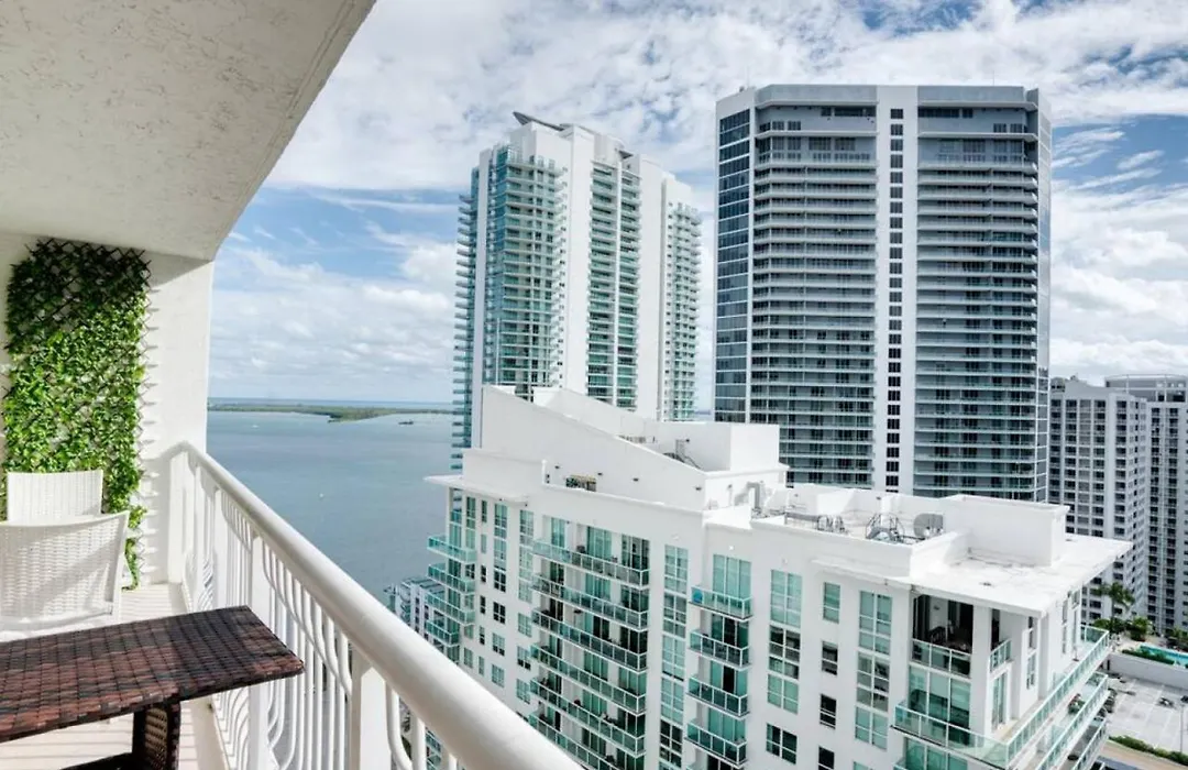 Ocean And City Views Lux Miami Brickell Condo Sleeps 4, King Bed-1