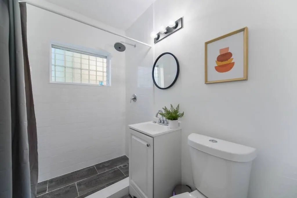 Wonderful And Calm Studio In Miami-1