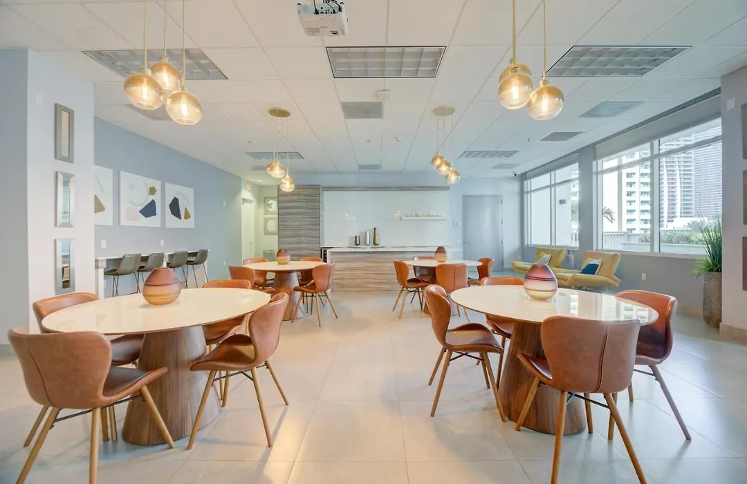 Luxury 3 Bedrooms Brickell Bay Apartment-1