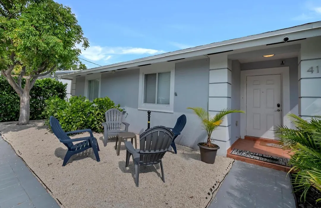 Gated 6Bd 4Bth Design Dist 10-Min To Beach-1