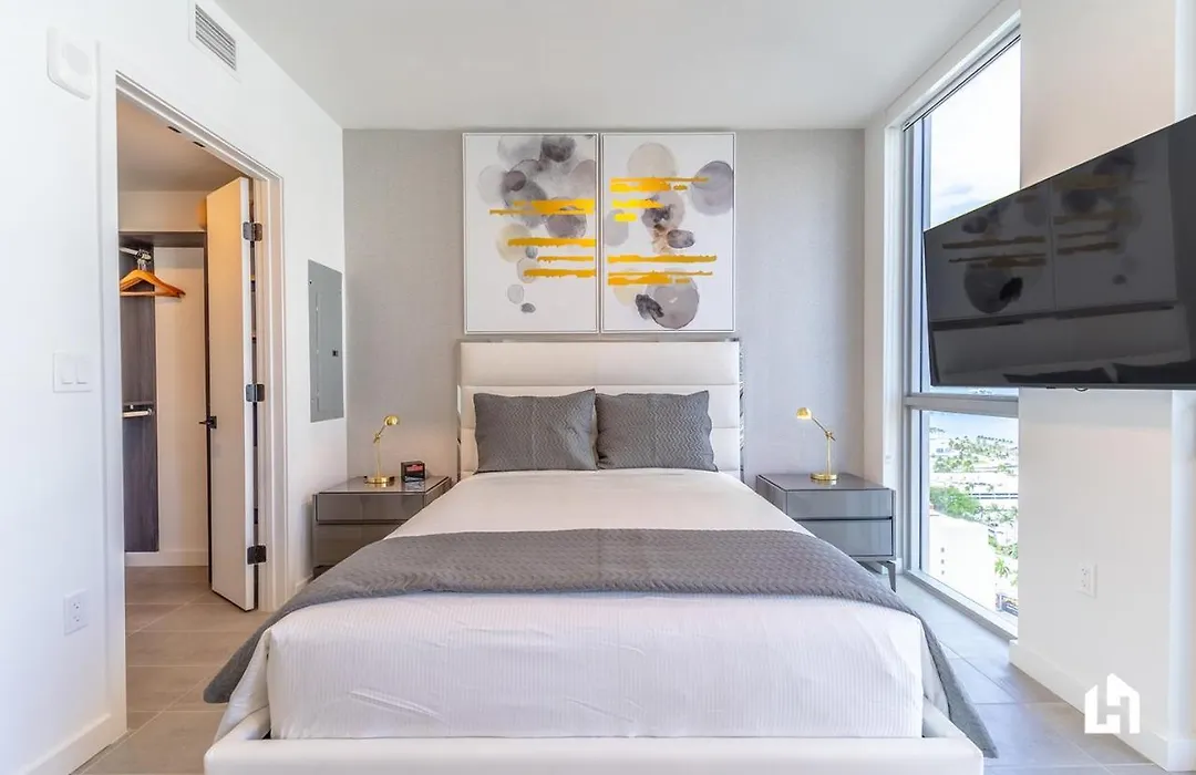 Downtown Miami Condos By Lua Host-1