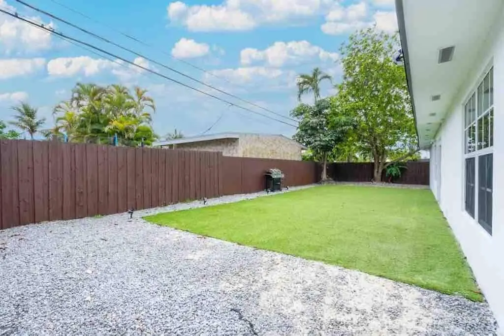 House 4Br 7Beds Petfriendly Close To The Airport-1