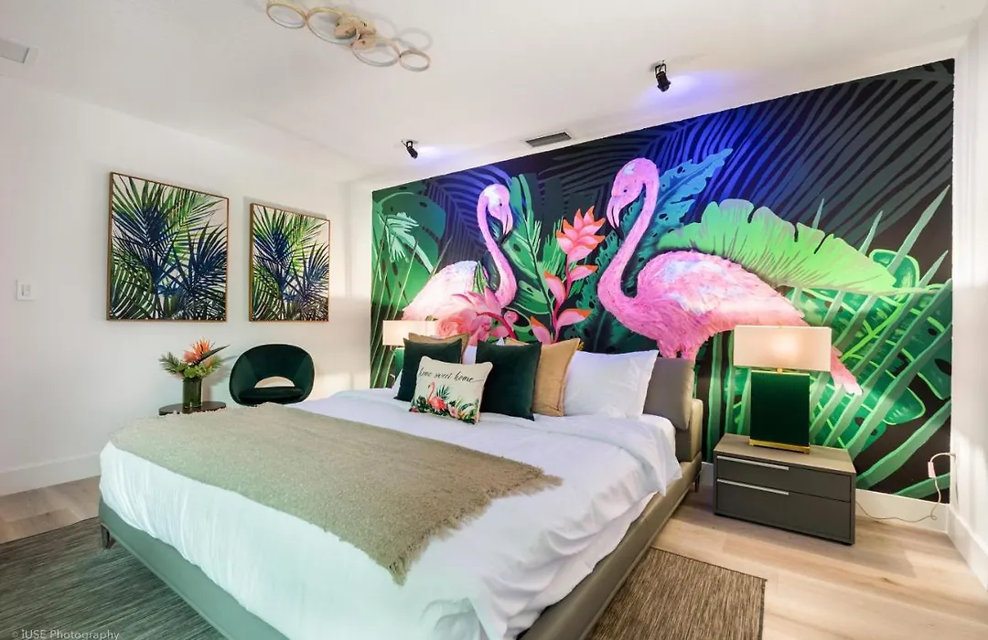 Flamingo Beach Resort- Htd Pool, 5 Bedrooms, Game Room, Baby Items , Bbq-1