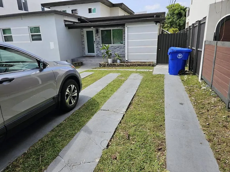Perfect Location In Miami Heart! Villa-1