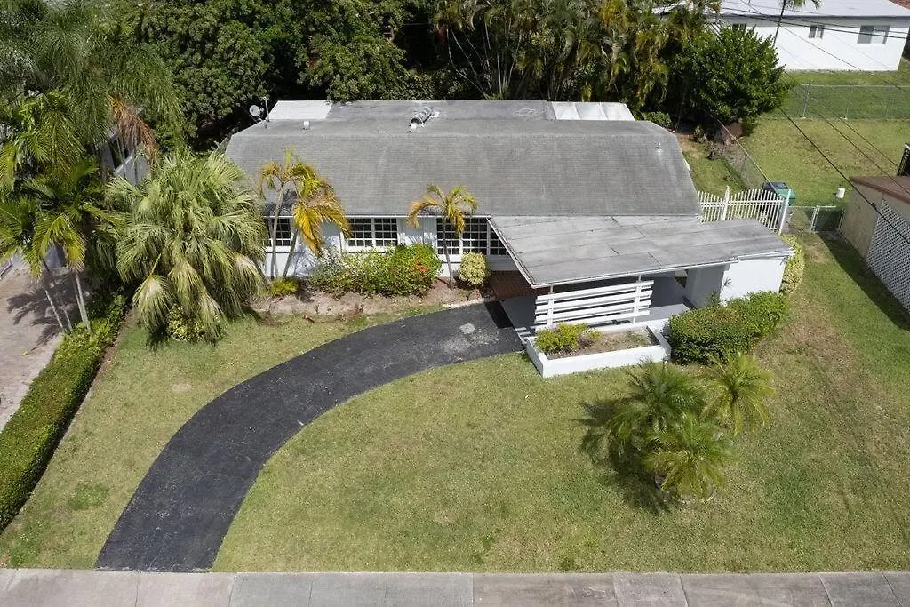 3Br Oasis Near Coral Gable-1