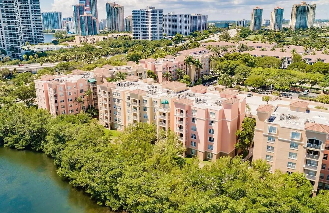 Uhost Ai - 3Br Condo - Stunning Water Views-1