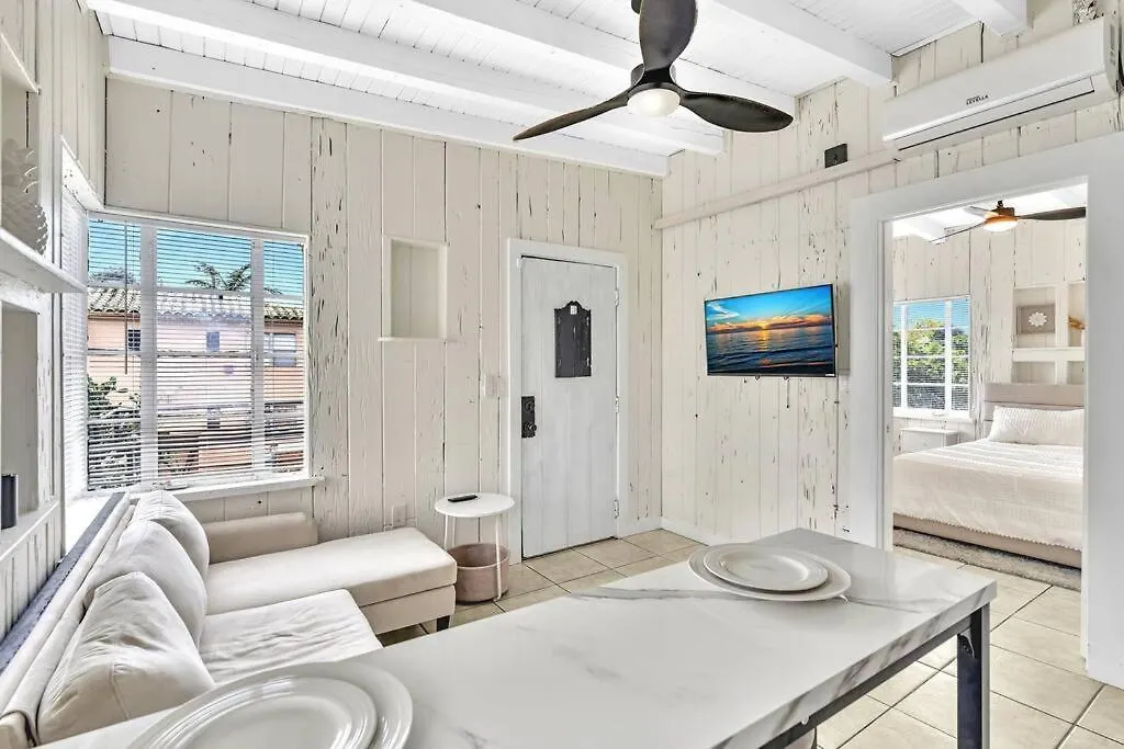 New Year And Holiday Charming Miami Riverfront Stay!-1