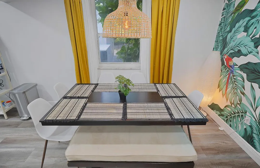 Vacay Spot Wynwood Fun 8 To 28 Guests 4 Kitchens 2 Bbq, Patio Vibes, Prime Loc! 6 Blocks Away From Bars, Nite Clubs, Res, Shops-1