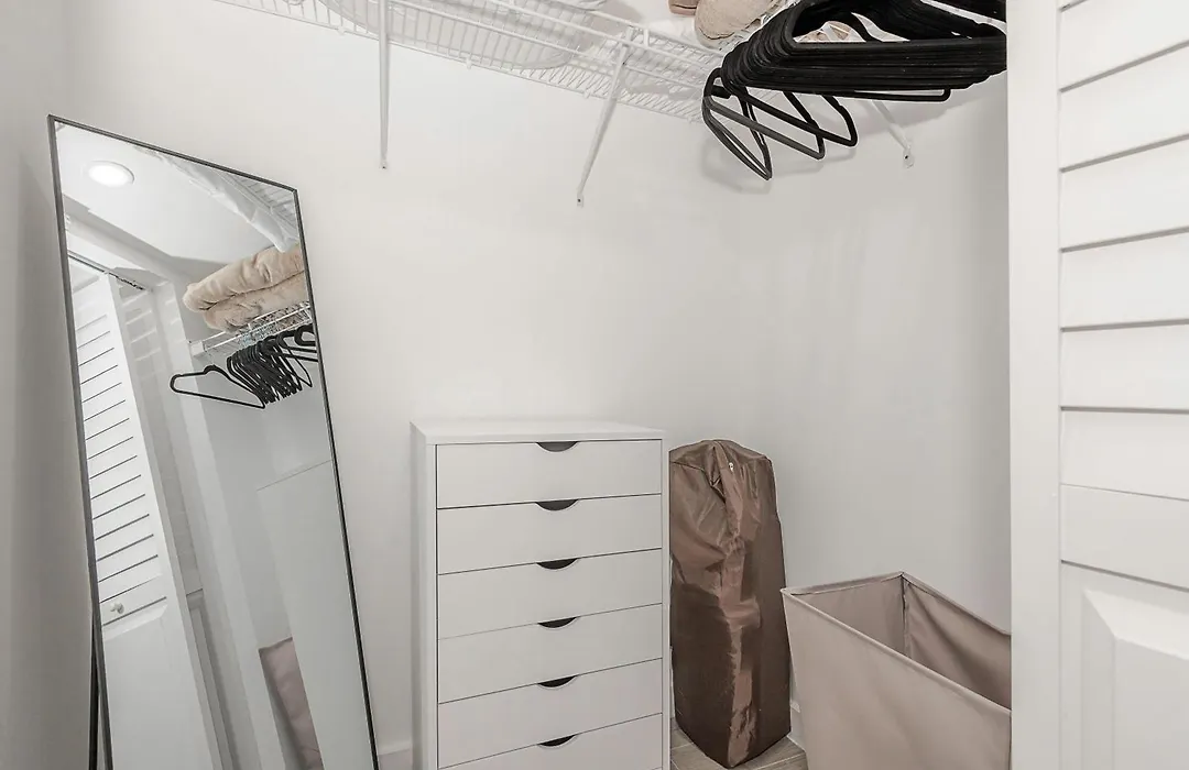 High Rise Brickell Modern Studio-1