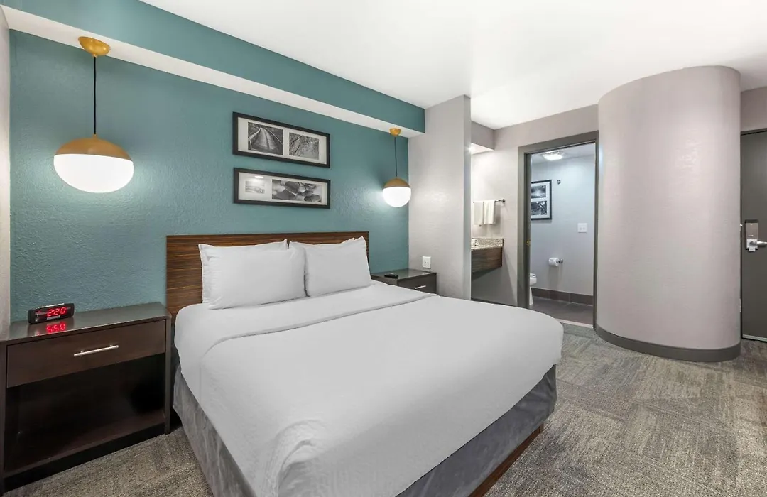 Sleep Inn Miami Airport-1